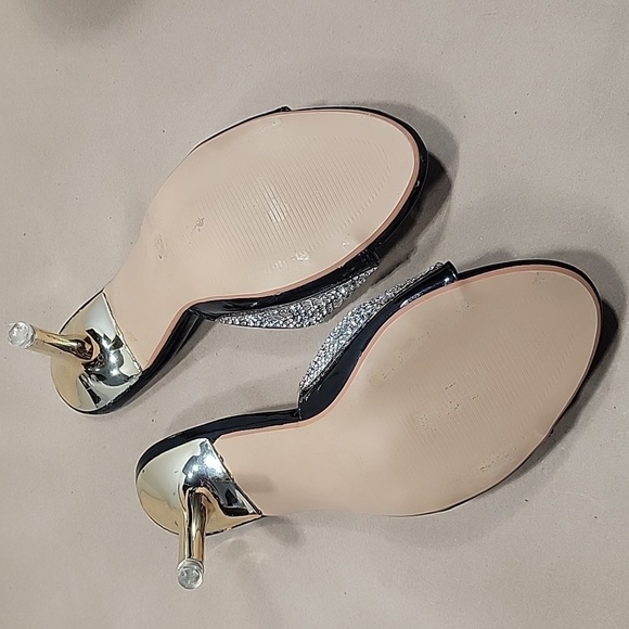Zara Basic Rhinestone Heels Black Shoe with Gold Heel. Absolutely Stunning Shoe! - Picture 5 of 7